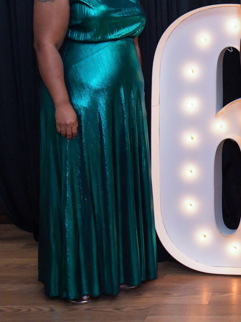 Emerald One-Shoulder Shimmer Evening Dress